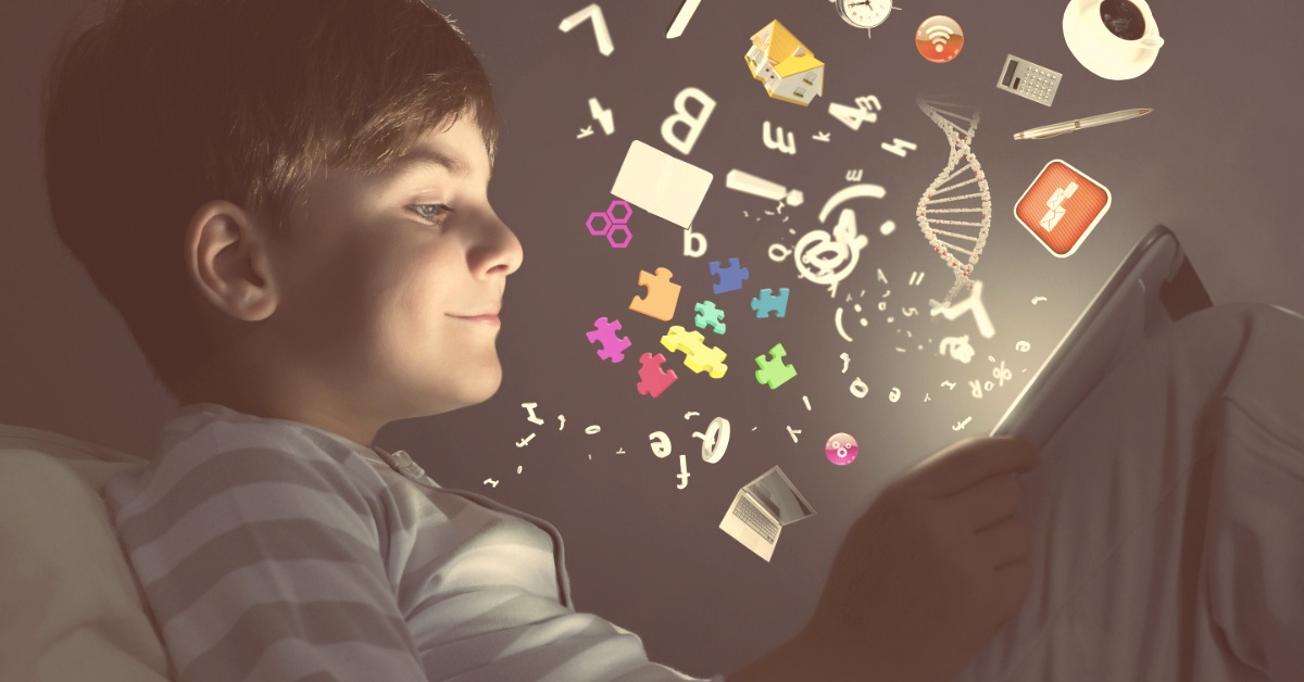 Read more about the article Digital Parenting in Today’s World